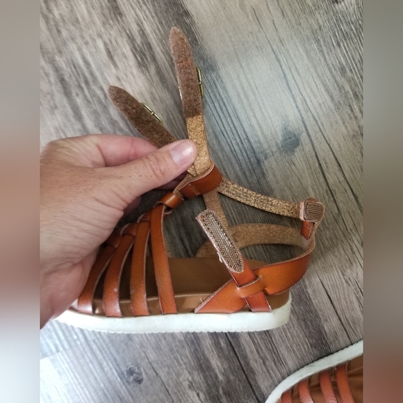 Wonder Nation Braided Sandals - Picture 5 of 6